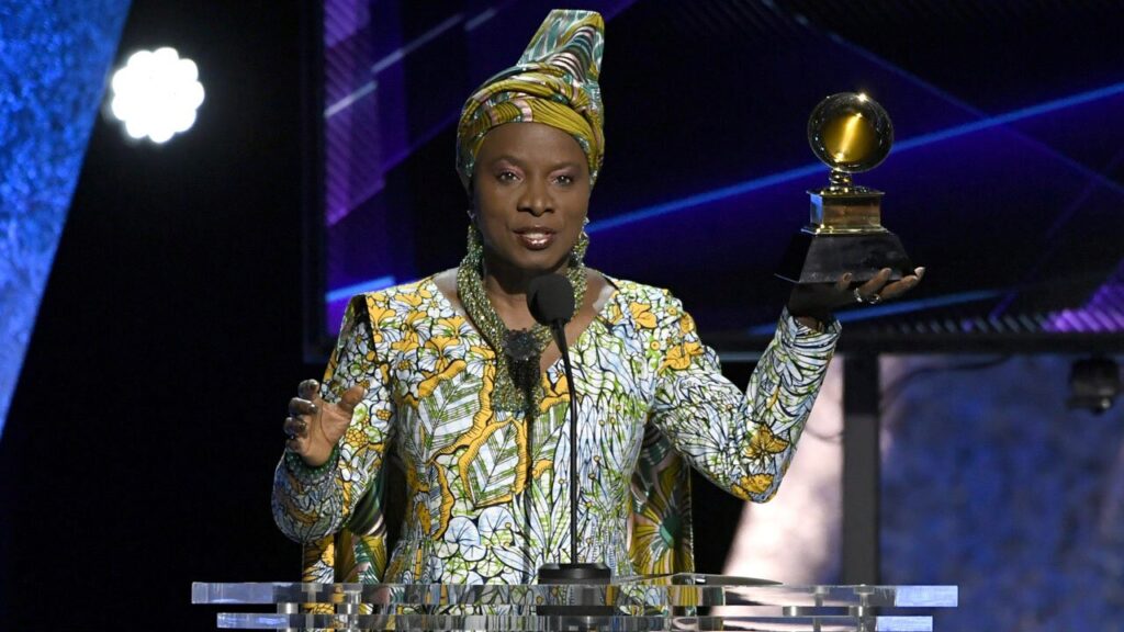 Angelique Kidjo receiving the 202 Grammy Award